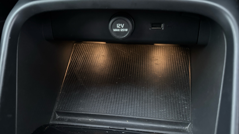 Volvo Xc40 2.0 B4P R DESIGN 5dr Auto Petrol Estate